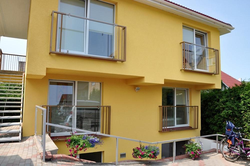 Justinos Vila Palanga Buitenkant foto
